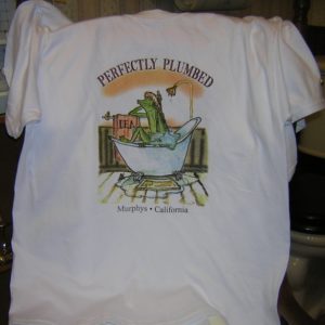frog in bath perfectly plumbed t-shirt