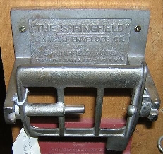 BR09907 1906 “Springfield” Cast-Iron Paper holder