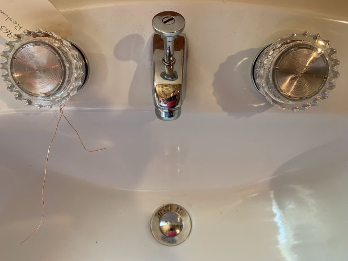 Crane console sink faucet