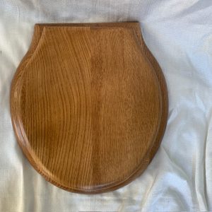 Round Front Light Stain Quartersawn Oak Toilet Seat top of lid