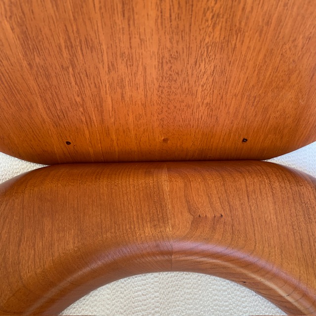 Elongated Mixed Wood Finished Toilet Seat close up